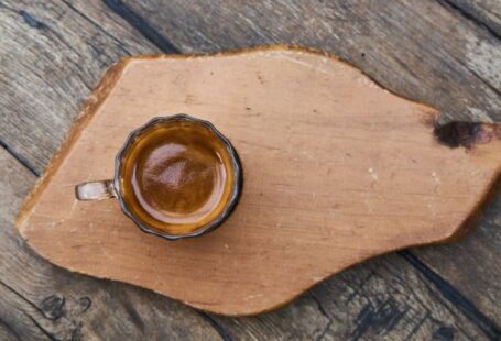 Italian Espresso - Round Brown Glass Mug