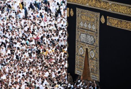 Religious Celebrations - Photo Of People Gathering Near Kaaba, Mecca, Saudi Arabia